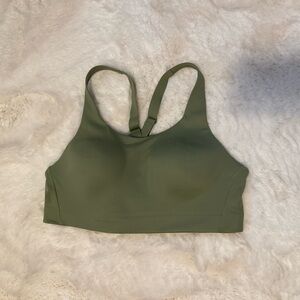 ATHLETA *nwt* advance bra B-G size 38C in eucalyptus olive, sold out online
